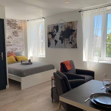 Le Petit Loft - Studio - Wifi - Coeur De Ville - Parking Pont-lʼAbbé 外观 照片