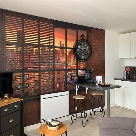 Le Petit Loft - Studio - Wifi - Coeur De Ville - Parking Pont-lʼAbbé 外观 照片